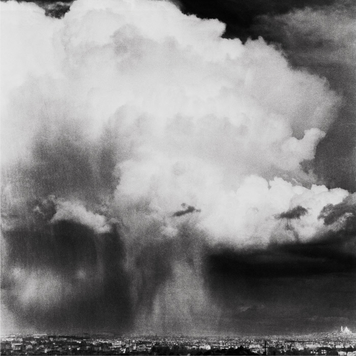 september 14, 1953 - Paris seen from Mont Valérien with a huge cloud